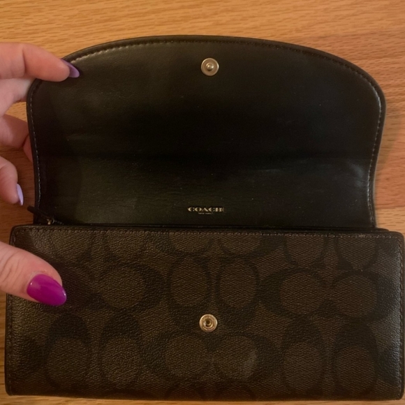 BEAUTIFUL COACH WALLET NWT!!! - Picture 2 of 6